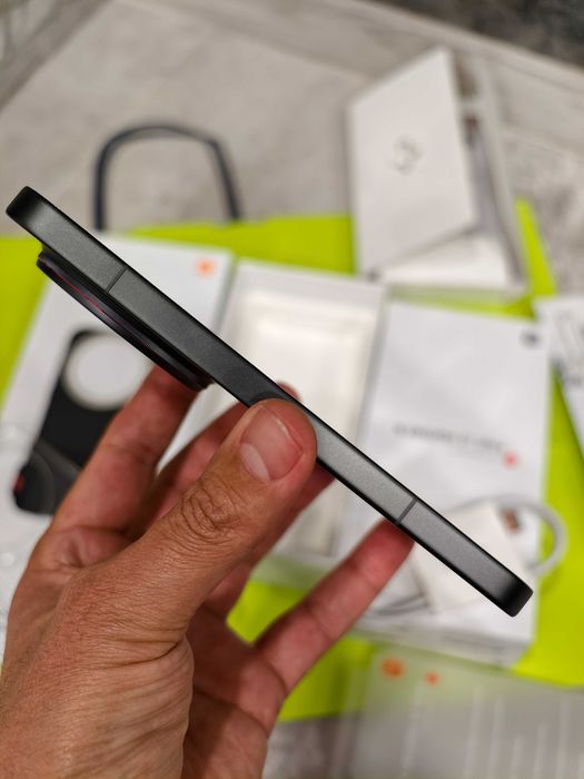 Xiaomi 17 ultra , black - 16g.b.  RAM -512 ROM