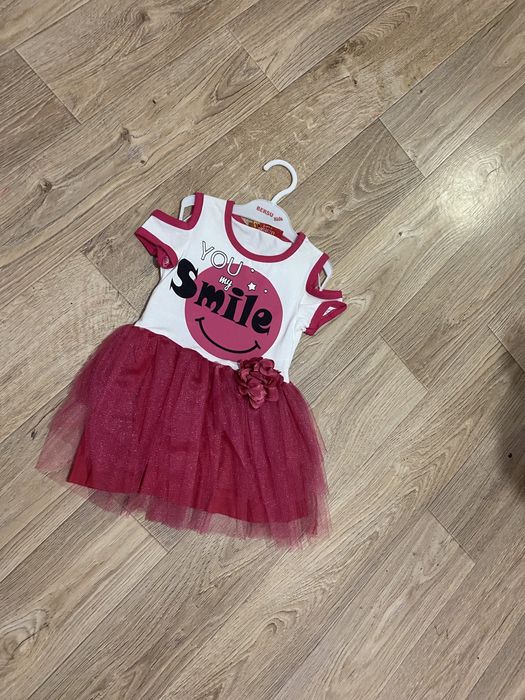 Продам платья для девочек