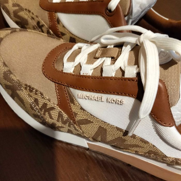 Кроссовки Michael Kors