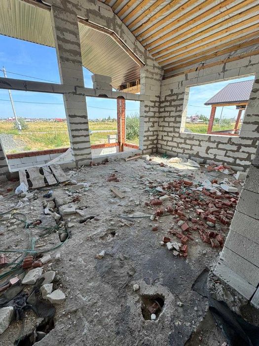 Продам 4-х ком дом, 29 мкр. 35 мил!