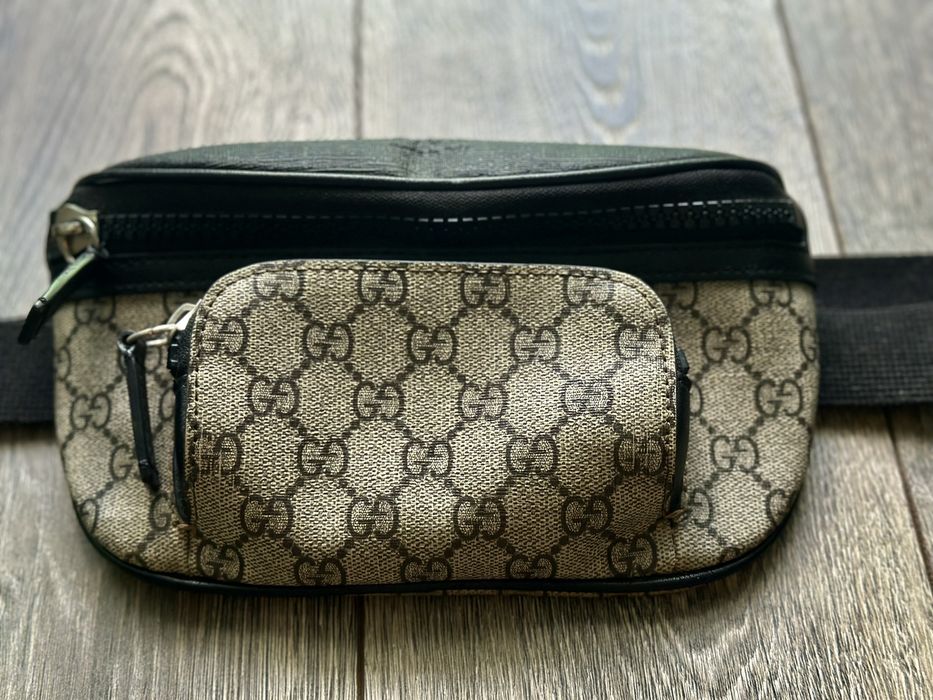 GUCCI GG Supreme 450946 / – Geantă de corp/poșetă tip borsetă
