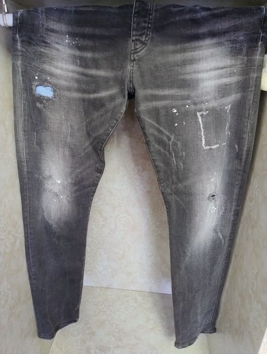 Дънки на Теодор и Анорак на Under armour