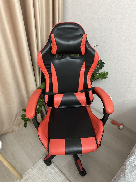 Срочно продам игровое кресло.