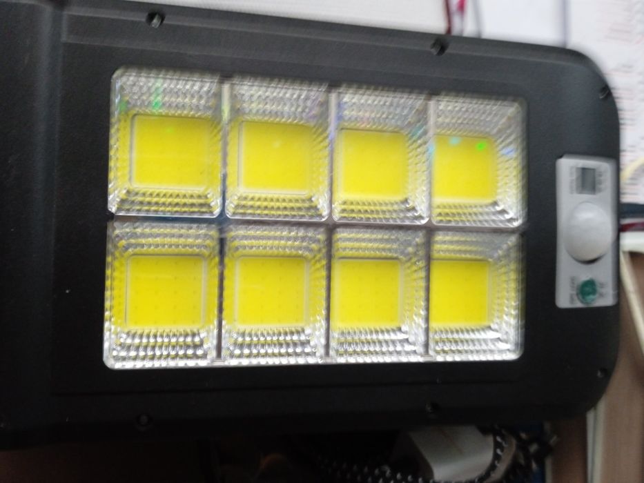 Lampă solara 100 wați