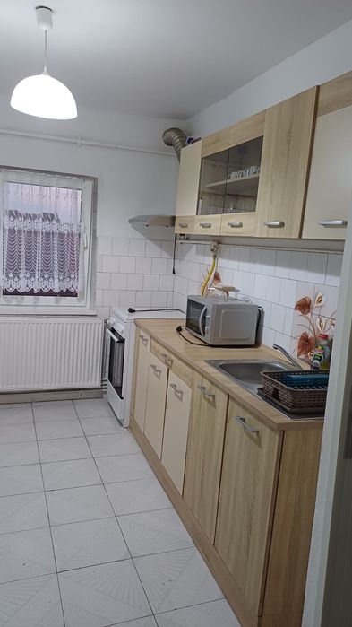 Apartment cu 3 camere de închiriat in Lugoj