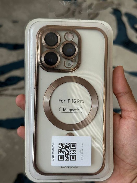 iPhone chehollari yangi