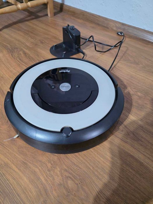 Робот прахосмукачка iRobot Roomba e5