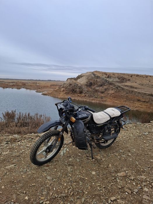 Мотоцикл 200 куб