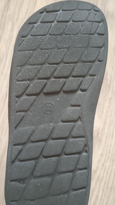 Детски черни чехли