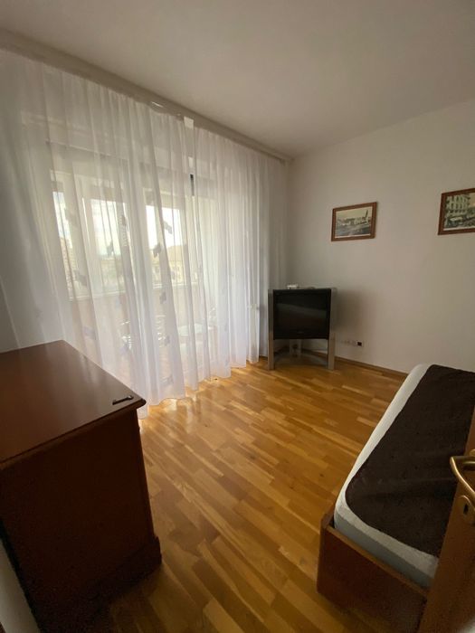 Inchiriez apartament cu 2 camera central lângă Pizza Mama Mia