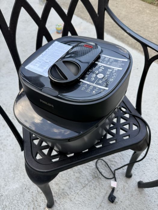 Мултикукър Philips all in one 3000s series