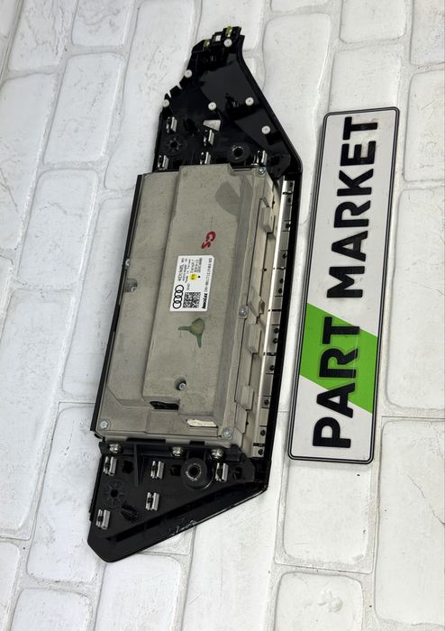 Дисплей мултимедия AUDI E - TRON 4KE919605L 4KE919605F