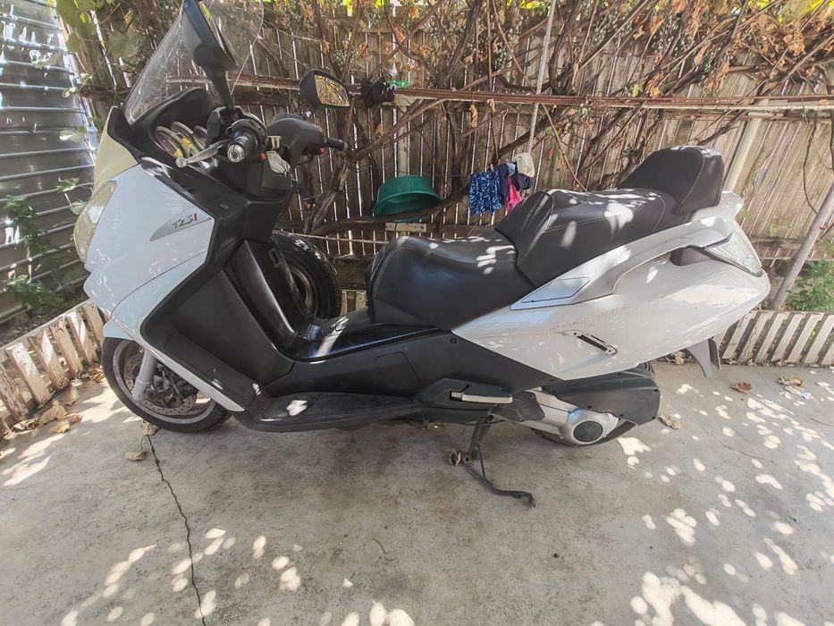 Peugeot satelis 125