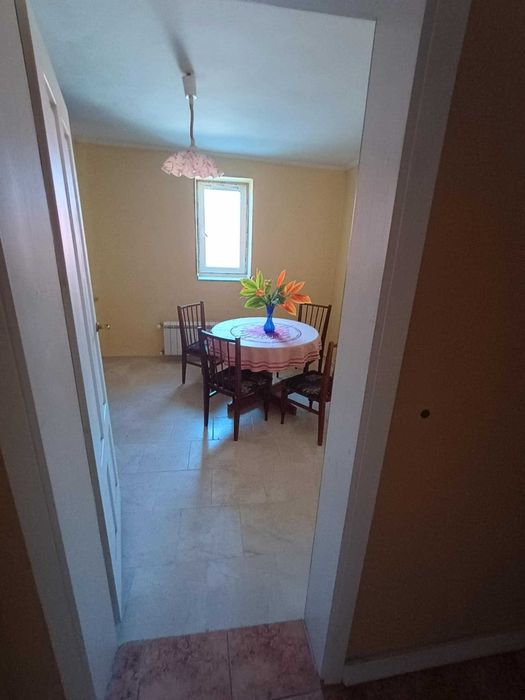 Дава се под наем Четиристаен апартамент в Пловдив, Коматевски възел - 120 кв.м за 500 € - Снимка #13