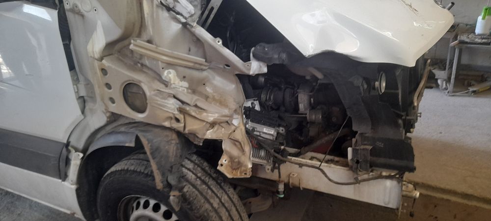 Tinichigerie auto vopsitorie 100e