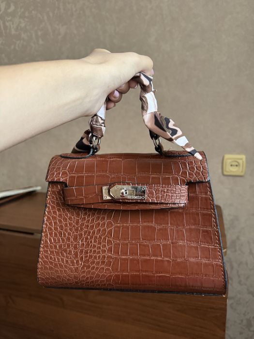 Сумочка новая, красивая.