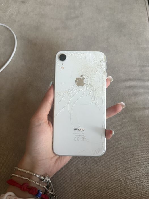 Iphone XR или на части