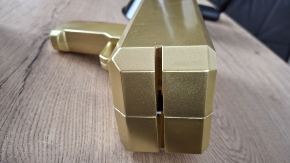 Пистолет за банкноти