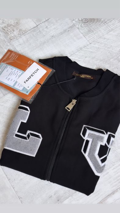 Jacheta LV bluza hanorac L Vuitton