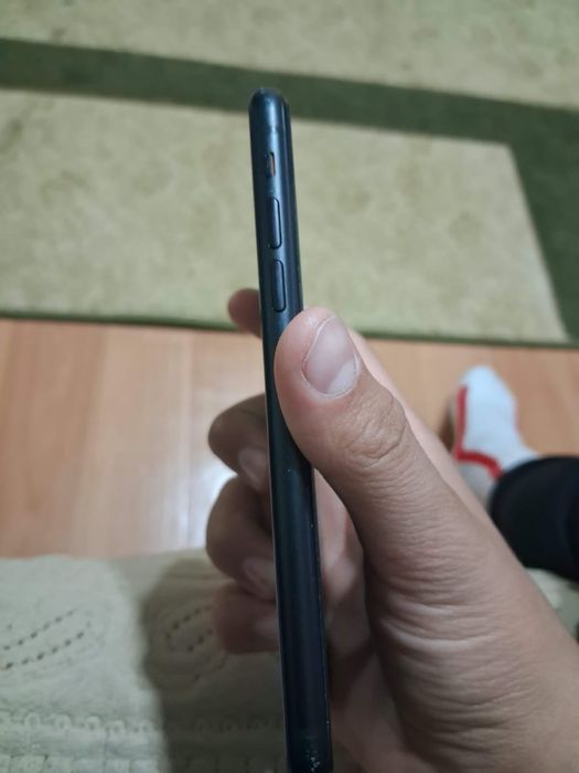 Продам айфон хр 64 гб