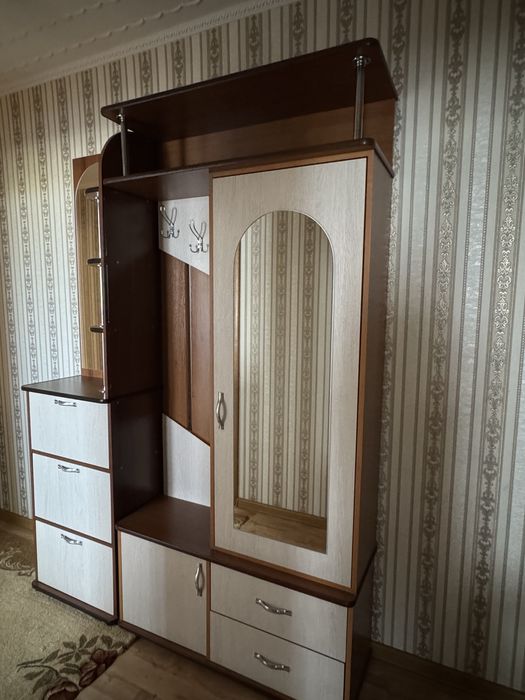 Продам стенку для прихожей