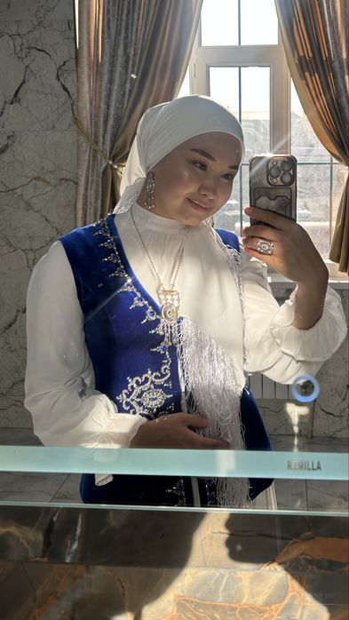 Кәжекей, накидкасымен сатылады 1 рет киілген!