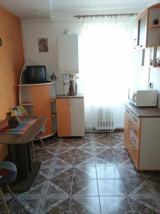 Inchiriez apartament 3 camere conf. 1 la pret de doua camere imediat ocupabil