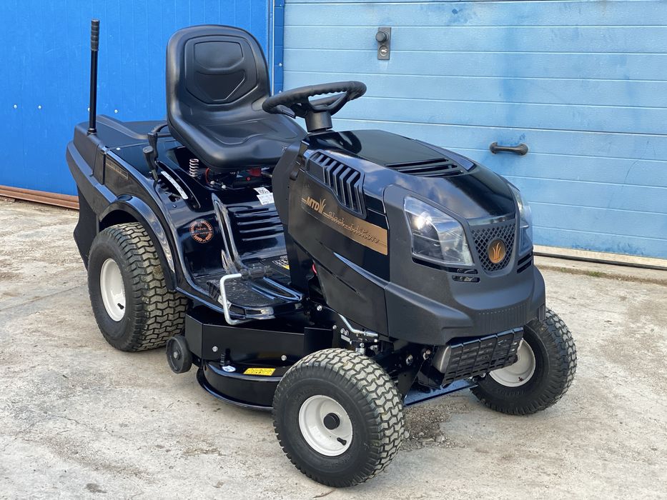 Vand tractor/tractoras gazon MTD Black-Edition 19 cai! Hidrostatic