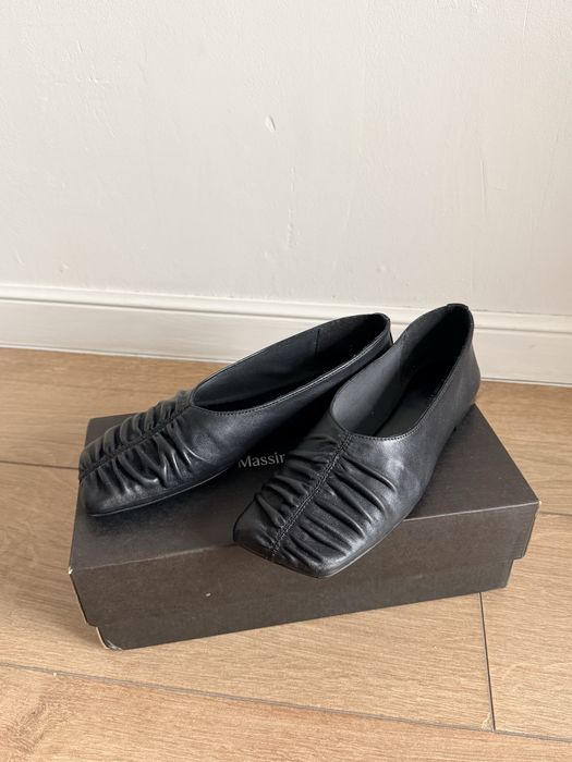 Кожаные балетки Massimo Dutti