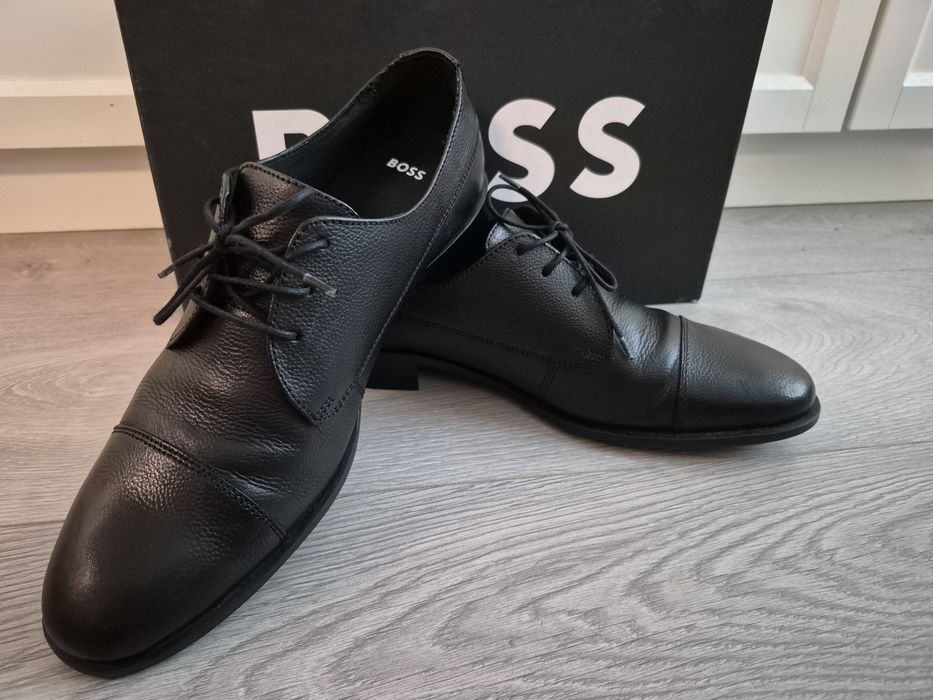 Мъжки обувки Boss, 41 номер
Цена 150 евро.