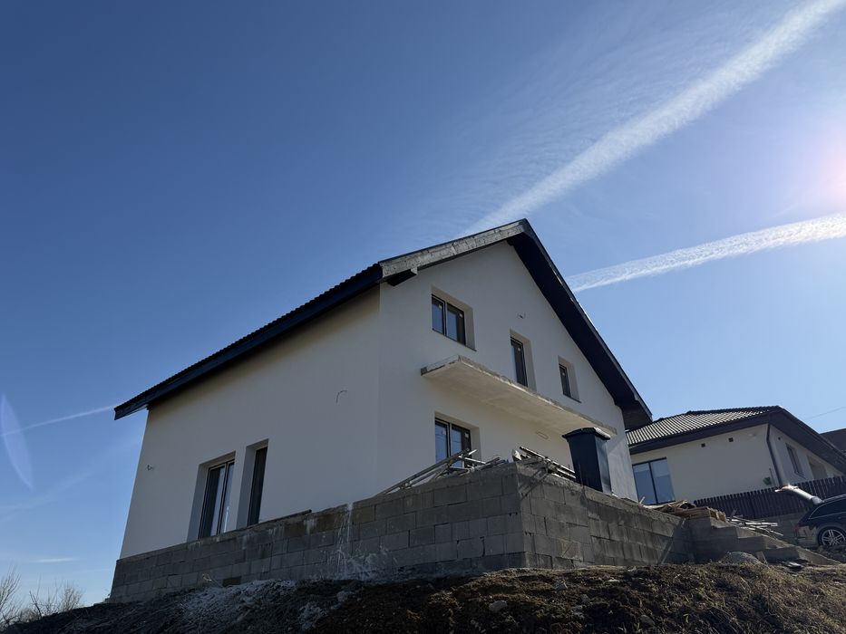 Casa de vanzare ~ cartierul Rasaritului -semifinisata !!!
