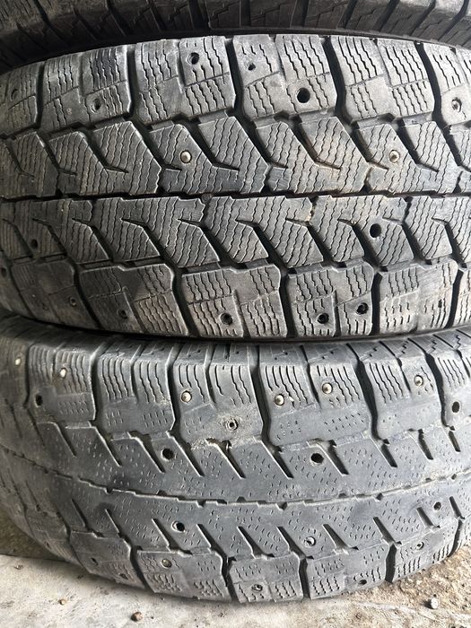 Шины 225/70R15C (4шт)