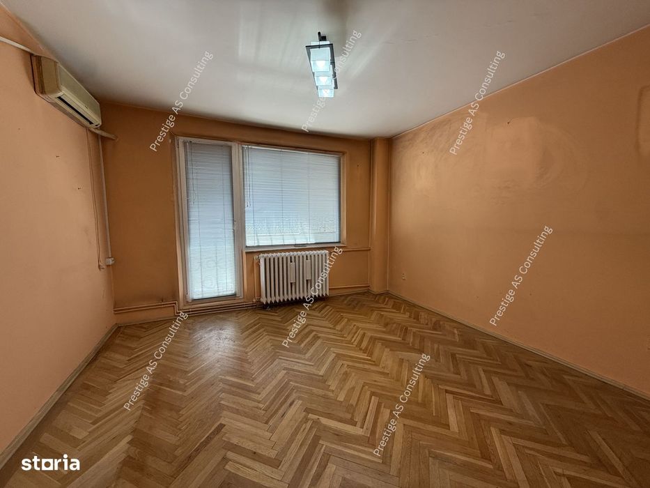 Apartament 4 camere, parter inalt zona Punctele Cardinale - Central