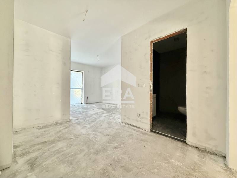 Дава се под наем Магазин в София, Красно село - 153 кв.м за 2400 € - Снимка #4