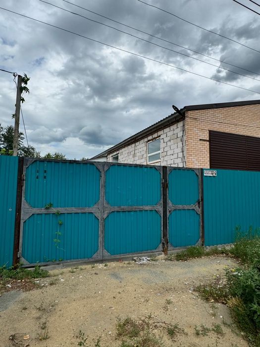 Здание под офис,бизнес