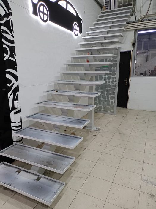 Zinapoya,  Зинапойа, лестница из металла TEMIR ZINA