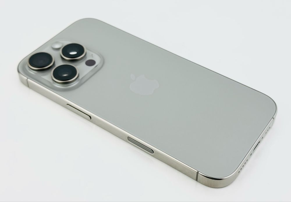 Apple iPhone 16 Pro Max 256GB Natural Titanium 93% Гаранция!