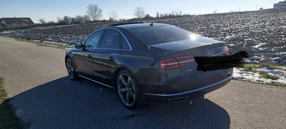 Audi A 8 din 2016