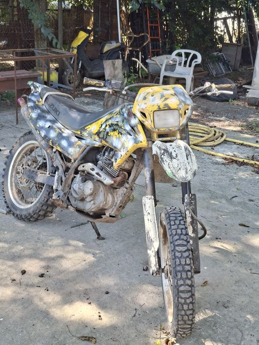 Suzuki,dr 125c..