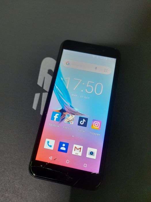 Vând telefon Cubot J3