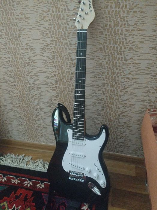 Электрогитара  Terris, 6 струнаная