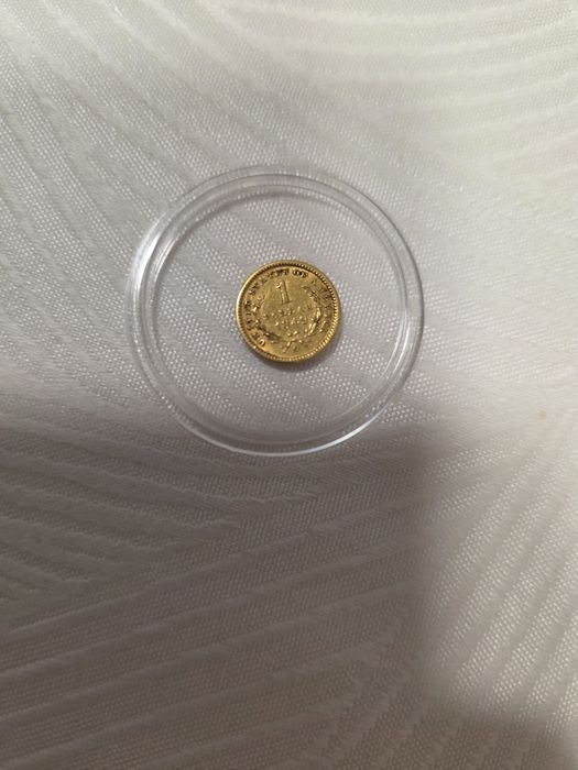 Moneda aur 1 dollar SUA