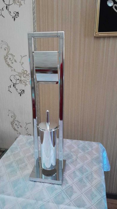 Продается держатель для туалетной бумаги