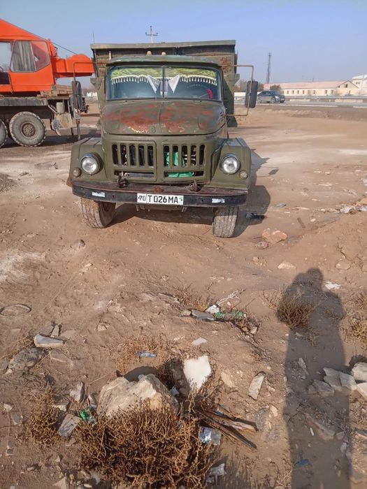 Zil sotiladi samasval