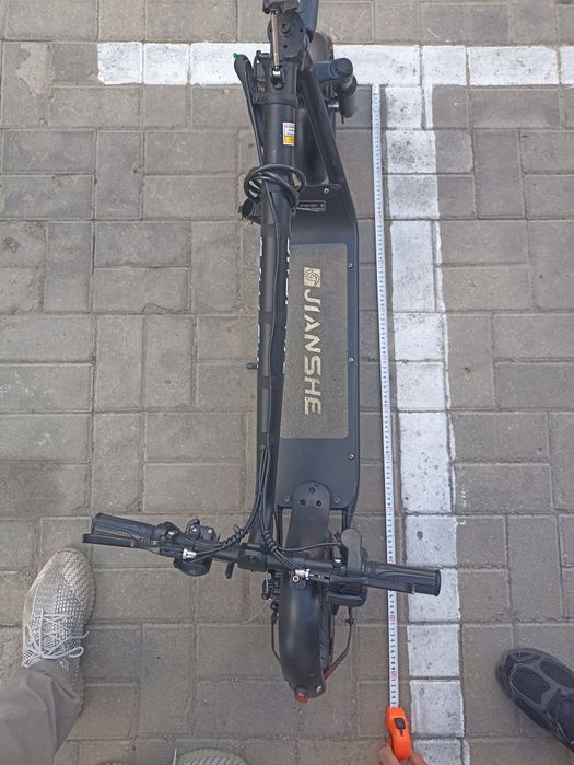 Продам электросамокат JIANCHE