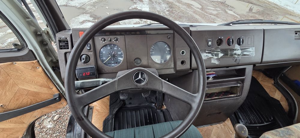 Мерседес бенс 609