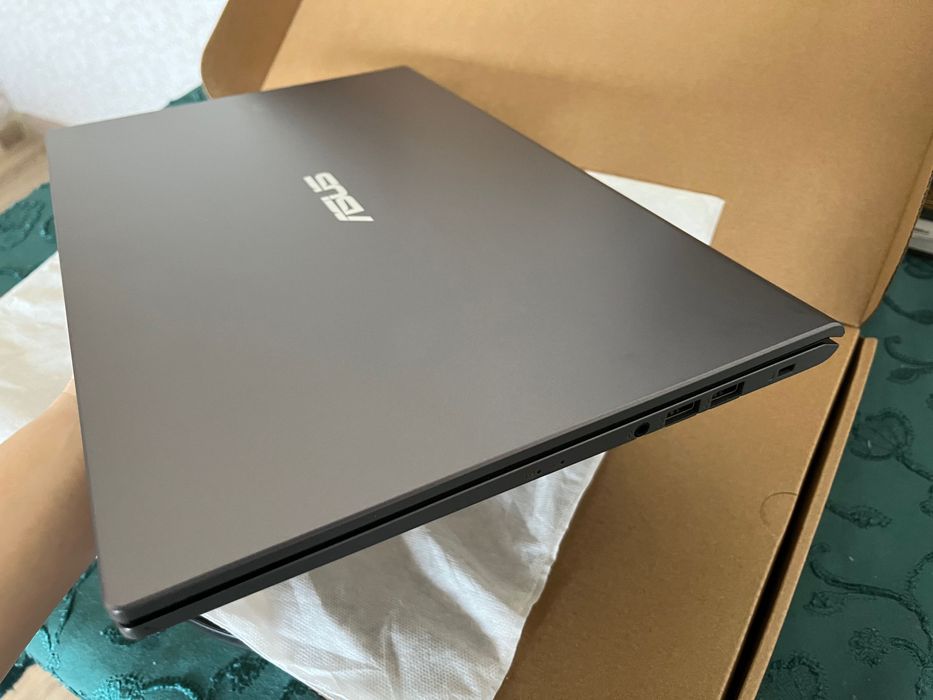Asus, i7-11,ОЗУ 16гб, ssd 512, windows 11