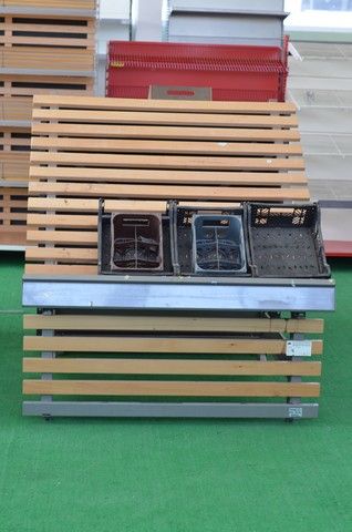 Метални стелажи тип гондола и крайстенни стелажи