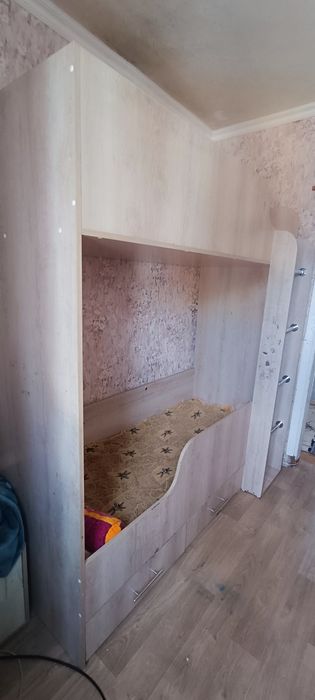 Продам 2 ярусную кровать