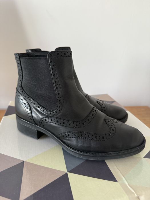 Botine Geox Chelsea din piele naturală - mărimea 36